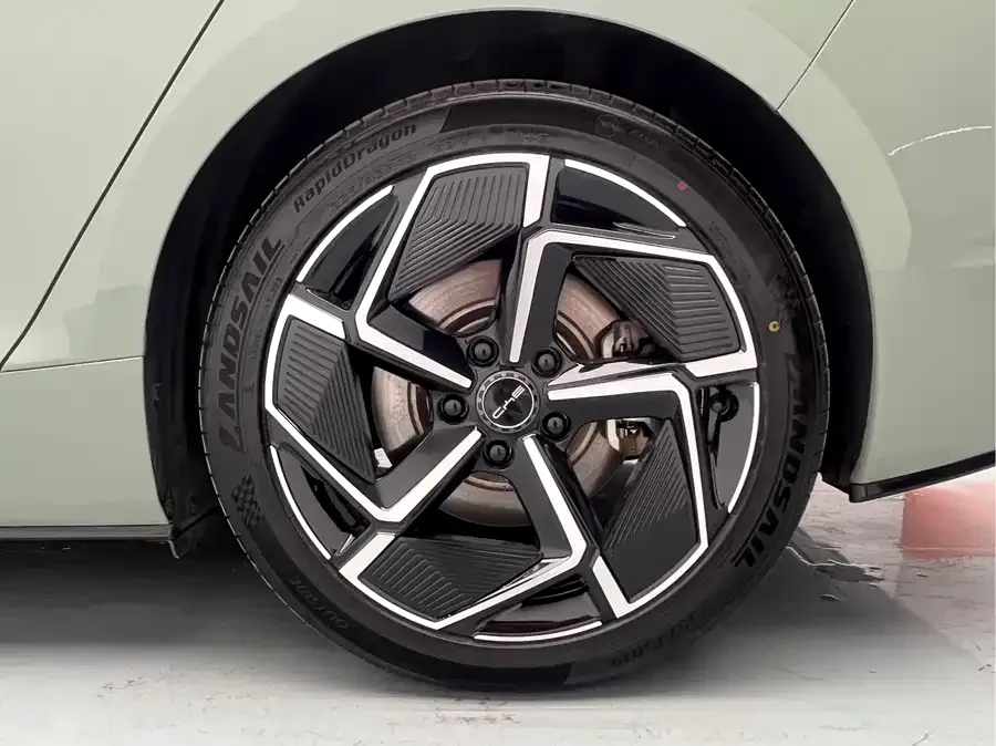 BYD Seal Haibao 2022 700km long-range rear-wheel drive version 2023 — миниатюра 4