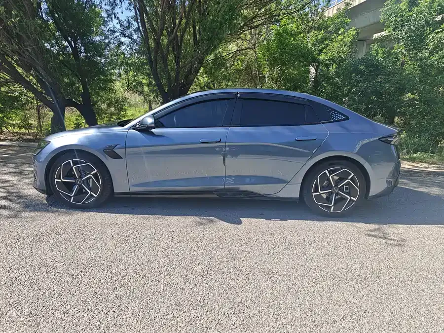 BYD Seal 2023 SEAL Champion Edition 700km Performance Edition 2023 — миниатюра 3