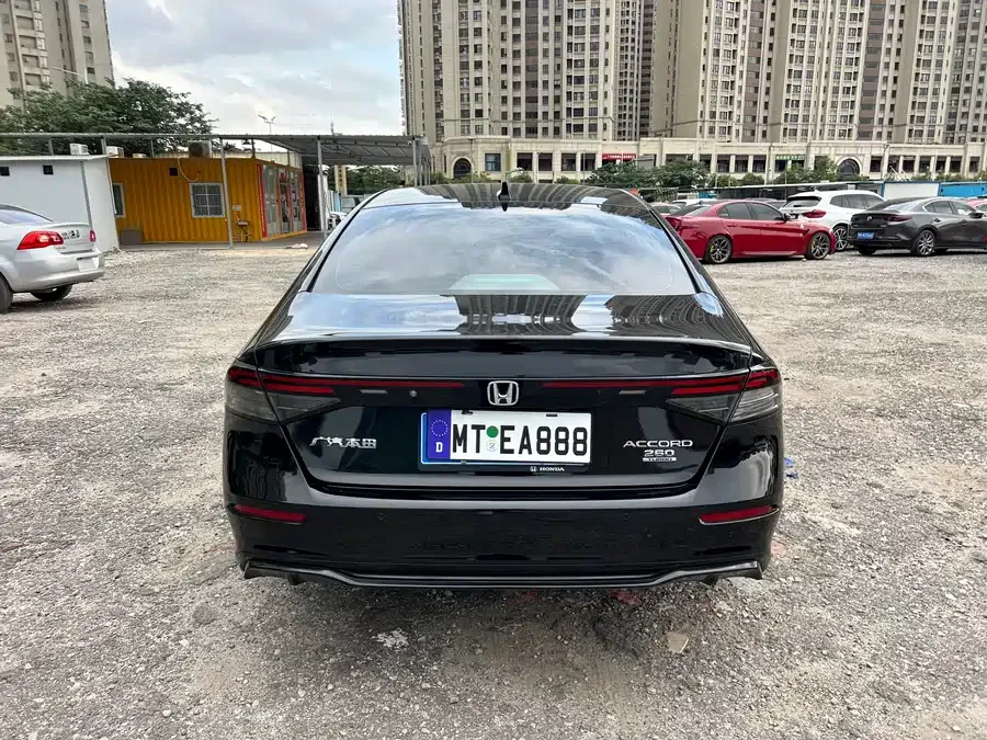 Honda Accord Accord 2025 260TURBO Luxury Edition 2025 — миниатюра 2