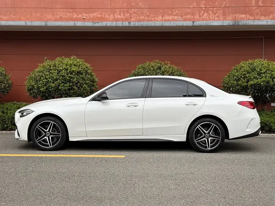Mercedes-Benz Class C Mercedes-Benz C-Class 2023 C 260 L Night Sports Edition 2023 — миниатюра 4