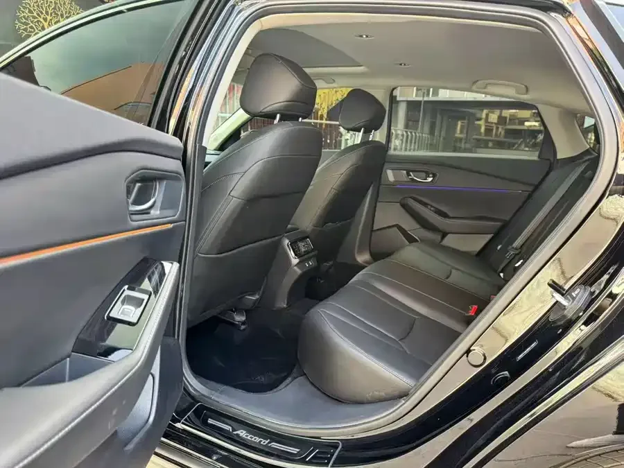 Honda Accord Accord 2025 260TURBO Luxury Edition 2025 — миниатюра 2