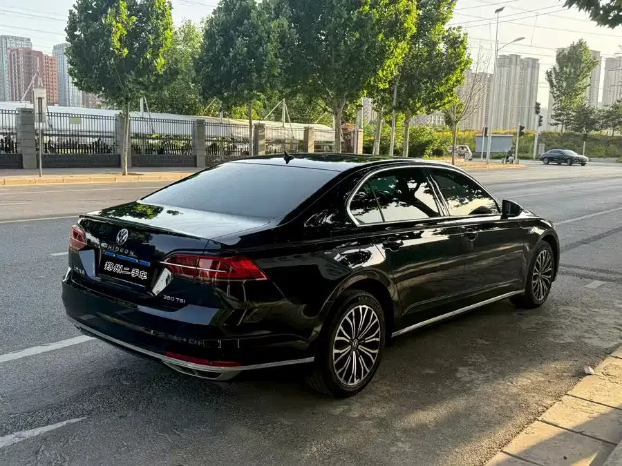 Volkswagen Phaeton / Phideon 2021 Phideon 380TSI Luxury Edition 2023 — миниатюра 3
