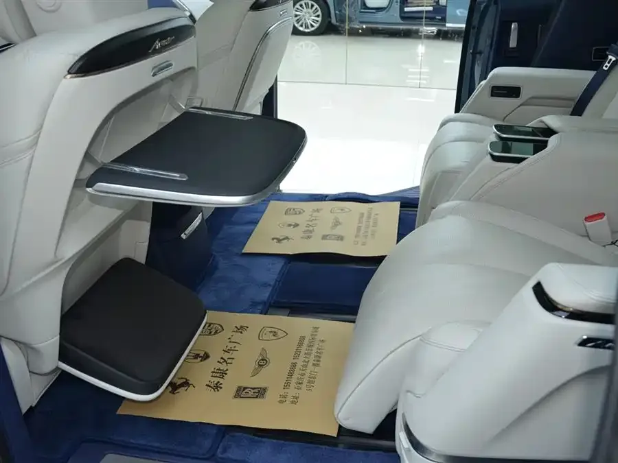 Buick Century Century 2023 2.0T 7-seat Yunshi Edition 2025 — миниатюра 3