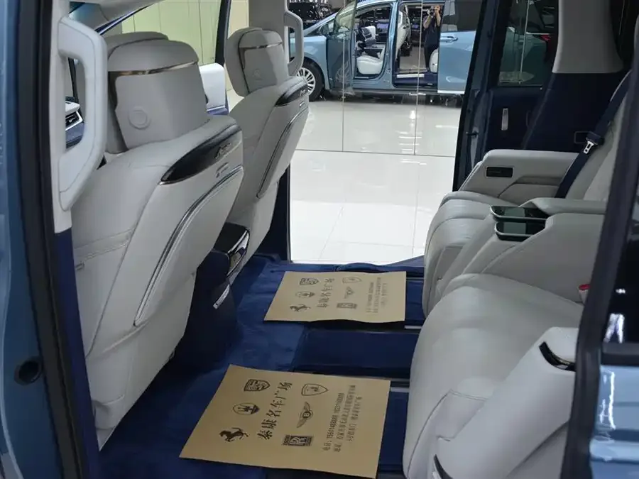 Buick Century Century 2023 2.0T 7-seat Yunshi Edition 2025 — миниатюра 5