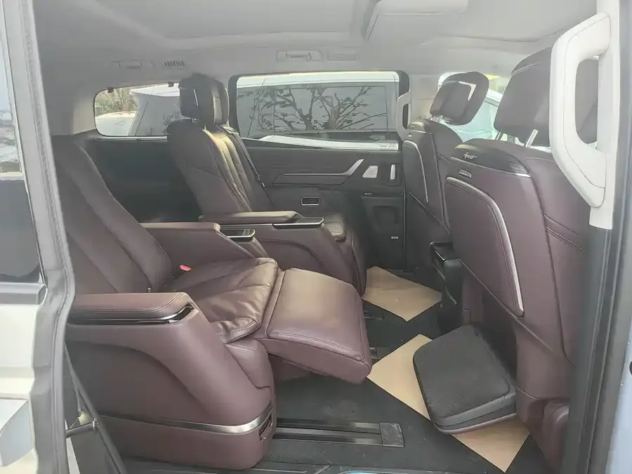 Buick Century Century 2025 2.0T 7-seat Yunshi Edition 2024 — миниатюра 4