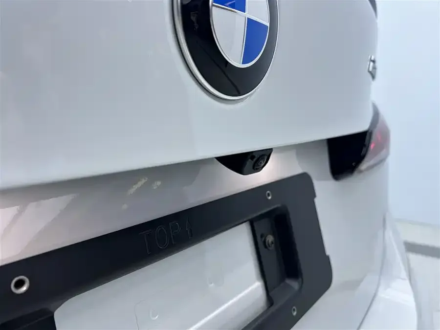 BMW 2 Series BMW 2 Series 2025 225L M Sport Night Edition 2025 — миниатюра 2