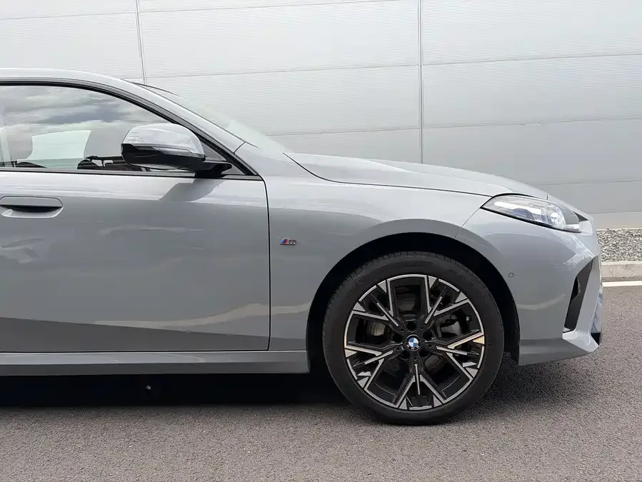 BMW 2 Series BMW 2 Series 2025 225L M Sports Package 2025 — миниатюра 3
