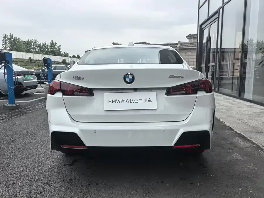 BMW 2 Series BMW 2 Series 2025 225L M Sports Package 2025 — миниатюра 2