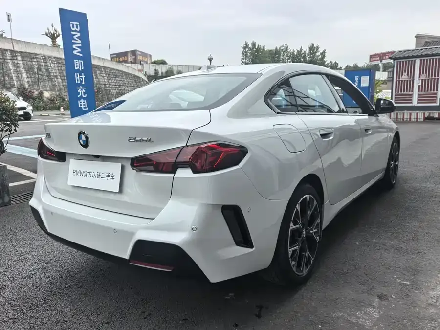 BMW 2 Series BMW 2 Series 2025 225L M Sports Package 2025 — миниатюра 4