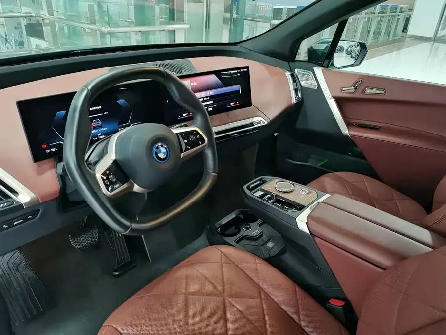 BMW iX M60 2022 M60 2024 — миниатюра 4
