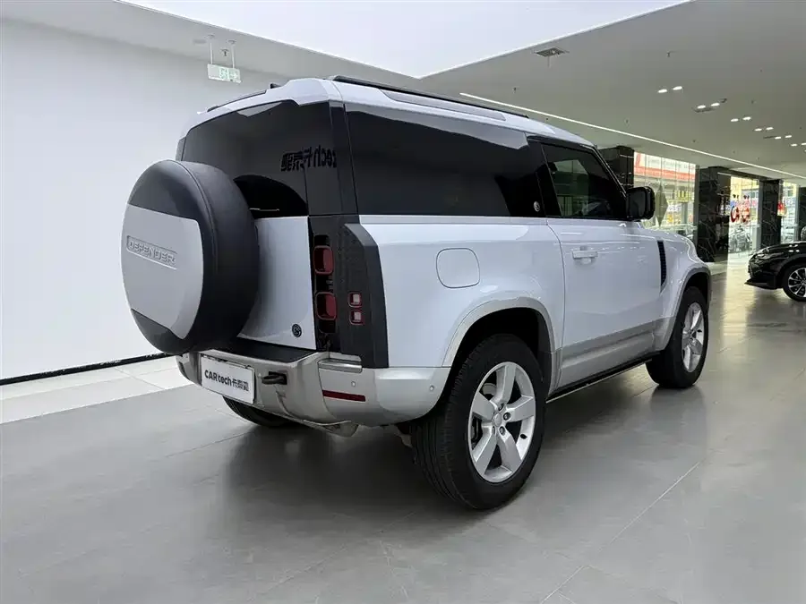 Land Rover guard Land Rover Defender 2022 90 2.0T P300 Tiger Ambition Edition 2023 — миниатюра 2