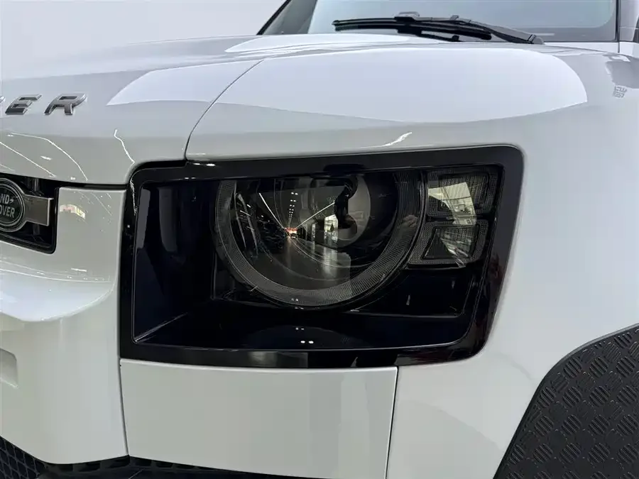 Land Rover guard Land Rover Defender 2022 90 2.0T P300 Tiger Ambition Edition 2023 — миниатюра 3