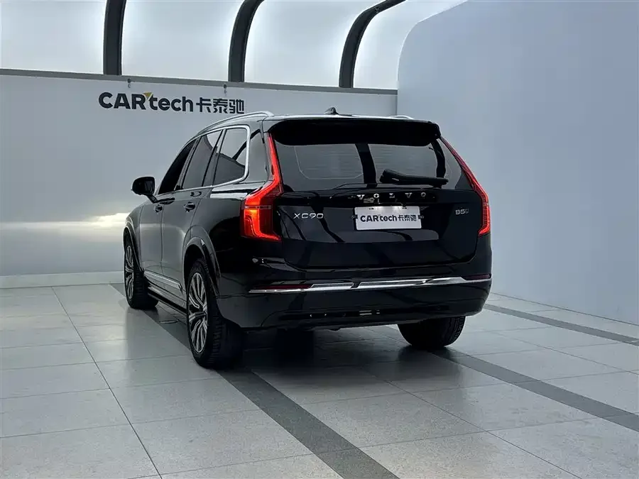Volvo XC90 2023 B5 Zhixing Deluxe Edition 7-seater 2024 — миниатюра 2