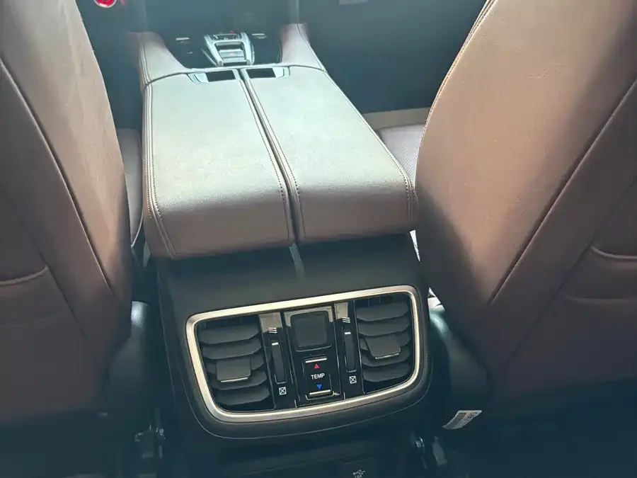 Honda UR-V 2020 370TURBO 2WD Elegant Edition 2023 — миниатюра 4