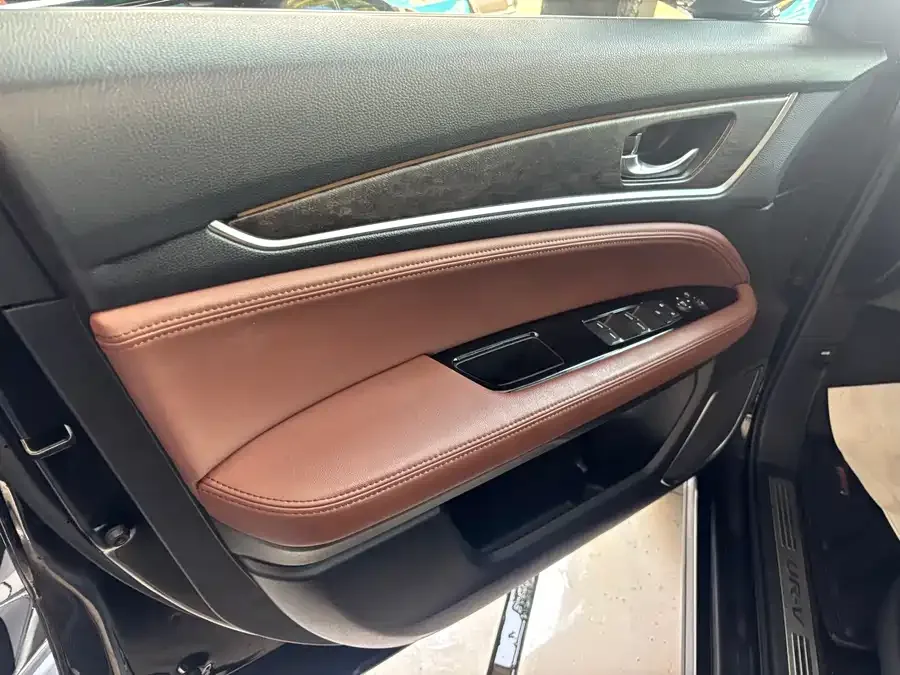 Honda UR-V 2020 370TURBO 2WD Elegant Edition 2023 — миниатюра 5