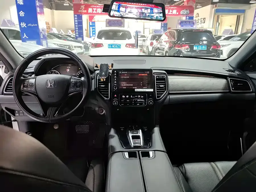 Honda UR-V 2020 370TURBO 2WD Elegant Edition 2022 — миниатюра 2