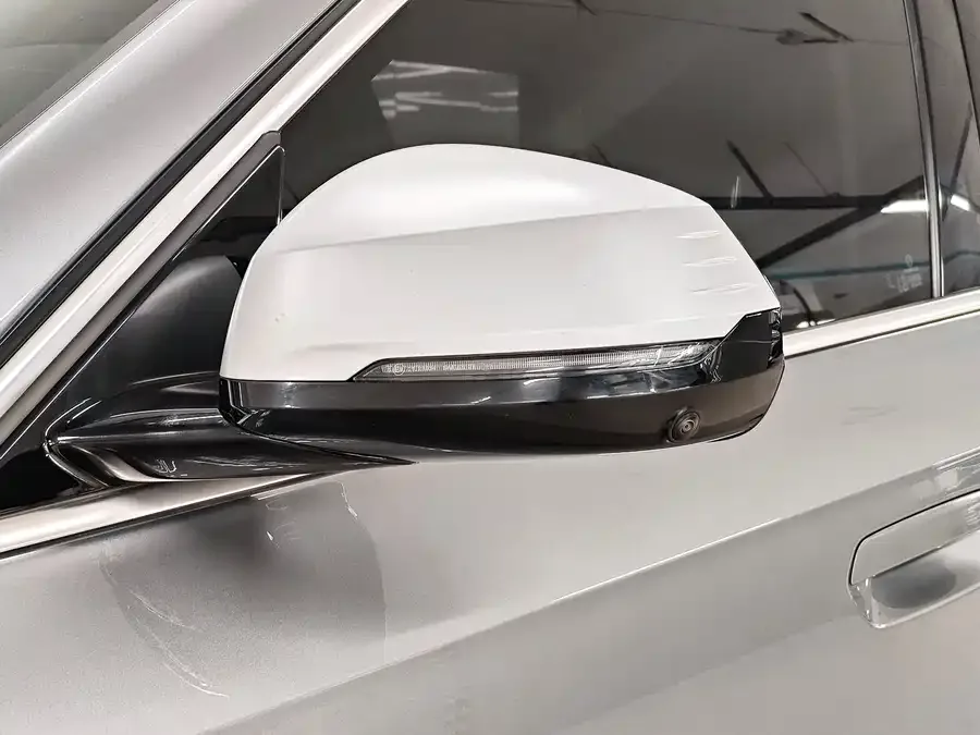 BMW iX1 2023 xDrive30L X Design Package 2024 — миниатюра 2