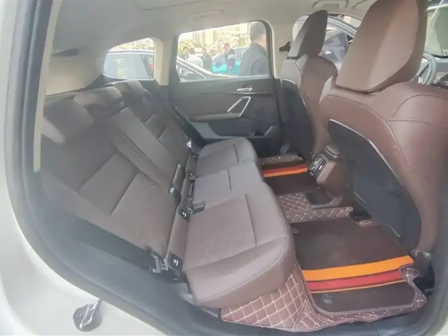 BMW iX1 2023 eDrive25L X Design Package 2025 — миниатюра 4