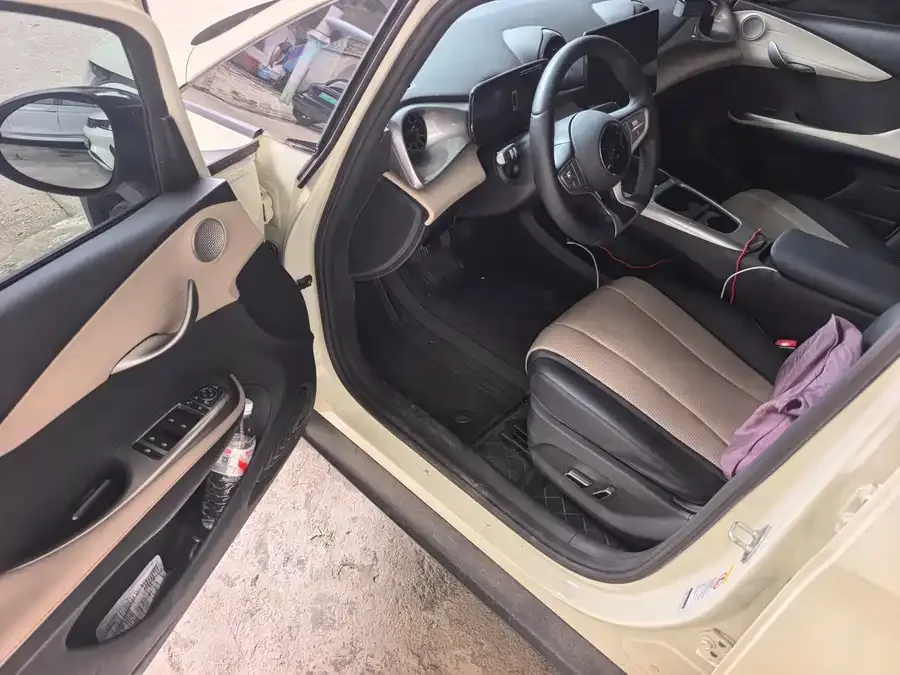 BYD Dolphin Dolphin 2025 Smart Driving Edition 410km Fashion Edition 2025 — миниатюра 4