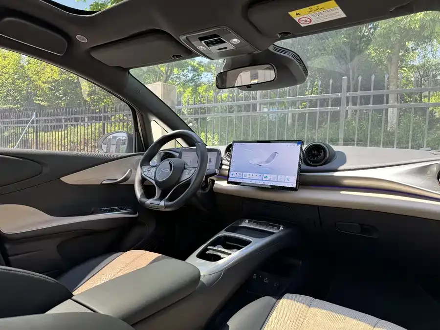 BYD Dolphin Dolphin 2025 Smart Driving Edition 410km Fashion Edition 2025 — миниатюра 5