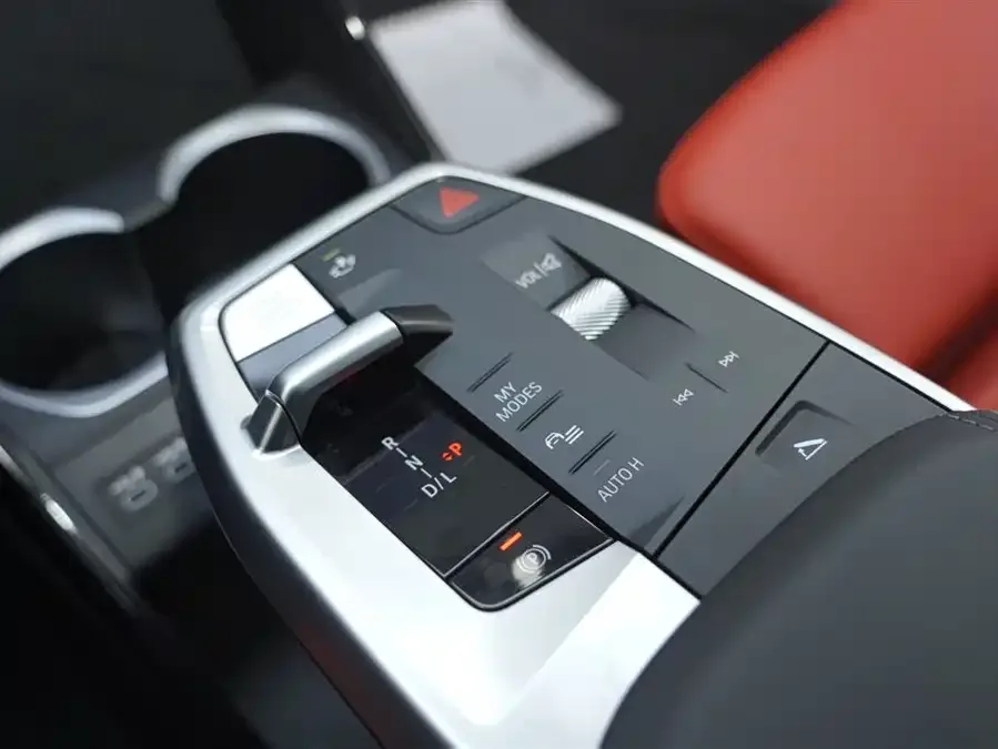 BMW X2 BMW X2 (Imported) 2024 sDrive25i M Sports Package 2025 — миниатюра 3