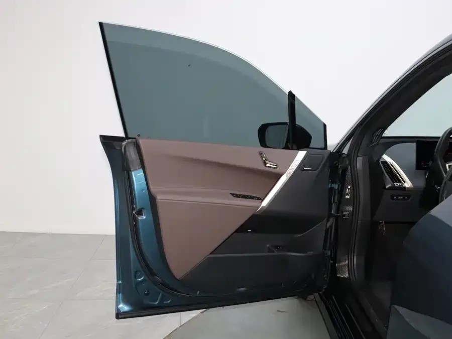 BMW iX 2022 xDrive40 2023 — миниатюра 4