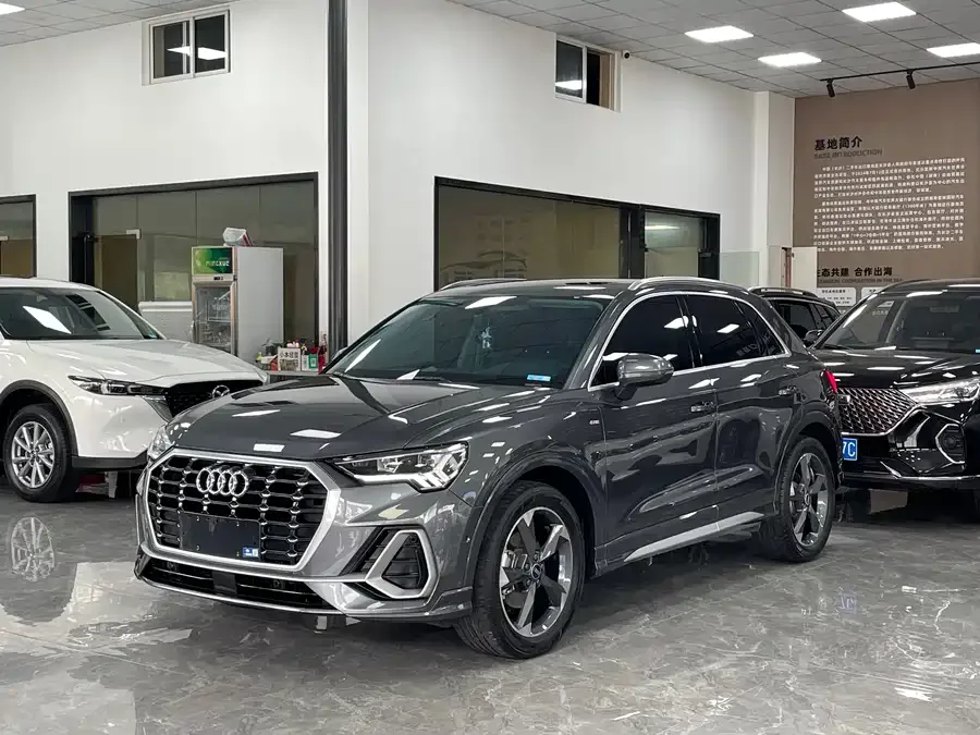 Audi Q3 2022