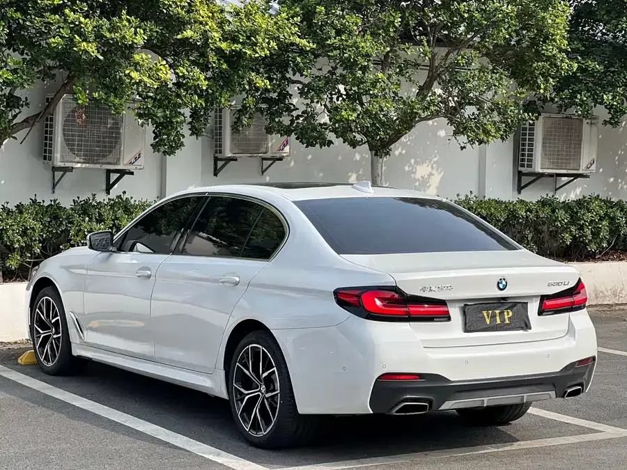 BMW 5 Series BMW 5 Series 2023 530Li Exclusive M Sport Package 2024 — миниатюра 3