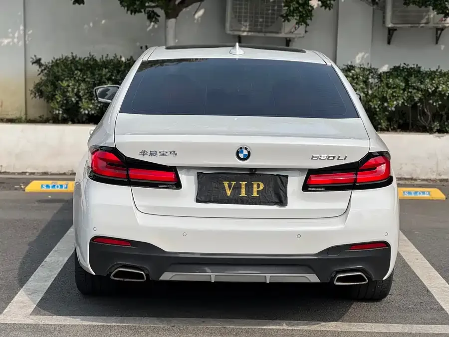 BMW 5 Series BMW 5 Series 2023 530Li Exclusive M Sport Package 2024 — миниатюра 5