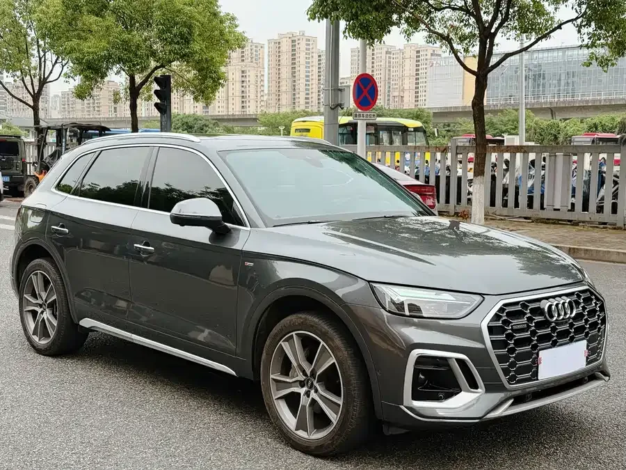 Audi Q5L 2022