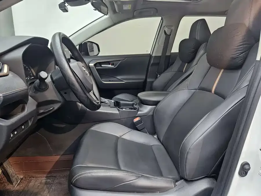 Toyota Wildlander Wildlander 2024 2.0L CVT 2WD Urban Edition 2025 — миниатюра 4