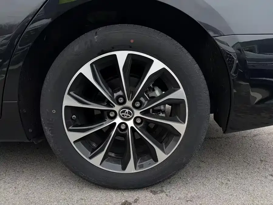 Toyota Avalon Avalon 2023 2.5L Luxury Edition 2024 — миниатюра 3