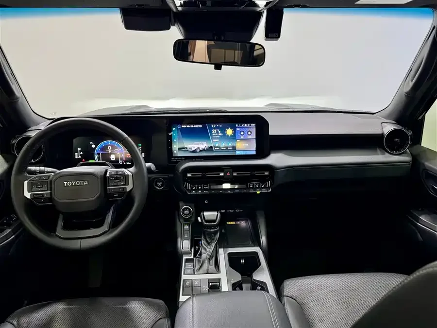 Toyota Prado Prado 2024 2.4T All-round TX Edition 5 Seaters 2025 — миниатюра 4