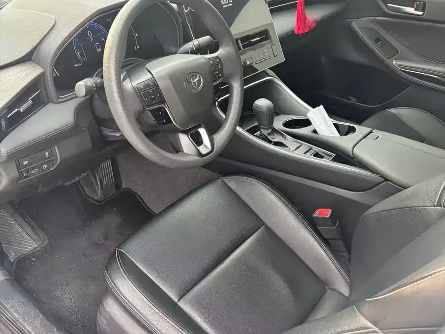 Toyota Avalon Avalon 2024 2.0L Progressive Edition 2024 — миниатюра 3