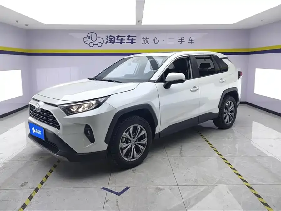 Toyota RAV4 RAV4 Rongfang 2023 2.0L CVT 2WD Fashion Edition 2024 — фото 1, купить с доставкой в Москву