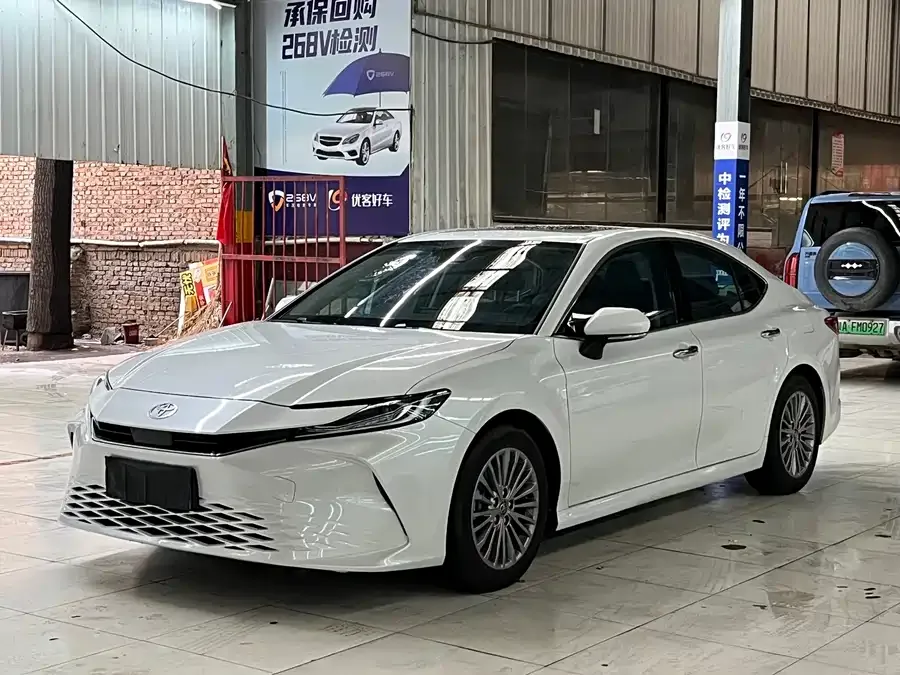 Toyota Camry 2024