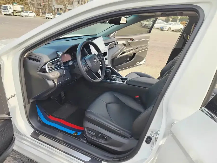 Toyota Camry Camry 2023 2.5G Deluxe Edition 2023 — миниатюра 5