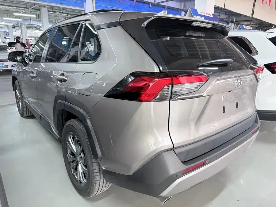 Toyota RAV4 RAV4 Rongfang 2024 2.0L CVT 2WD Fashion PLUS Edition 2024 — миниатюра 5