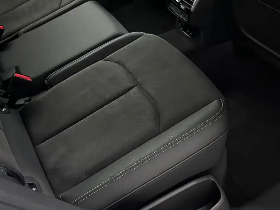 Audi Q3 2022 40 TFSI Fashionable and Dynamic 2022 — миниатюра 4