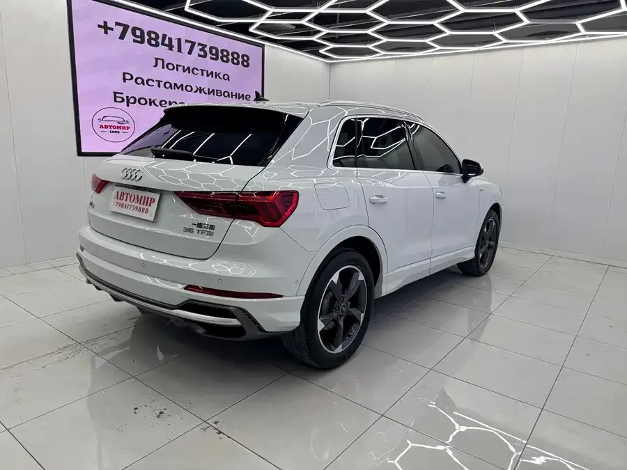 Audi Q3 2023 35 TFSI Fashion Dynamic Edition (1.4T) 2023 — миниатюра 3