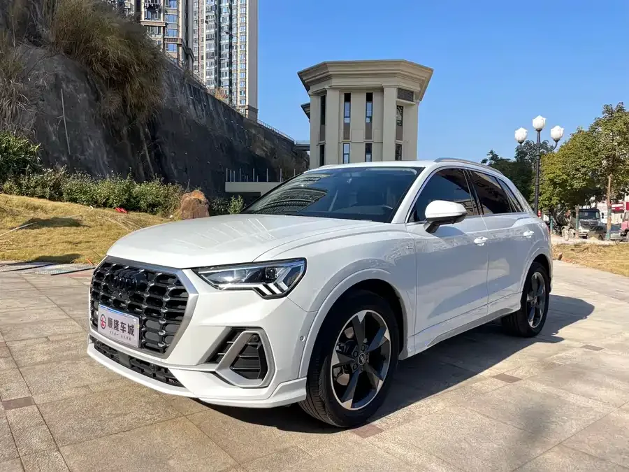 Audi Q3 2022