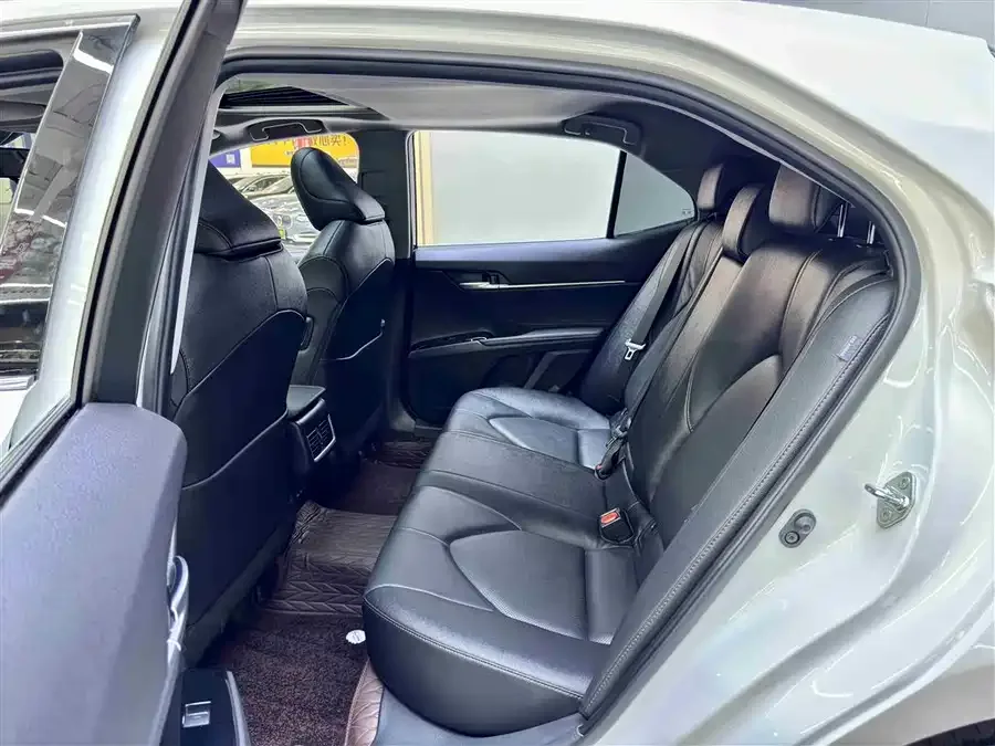 Toyota Camry Camry 2023 2.0G Deluxe Edition 2023 — миниатюра 2