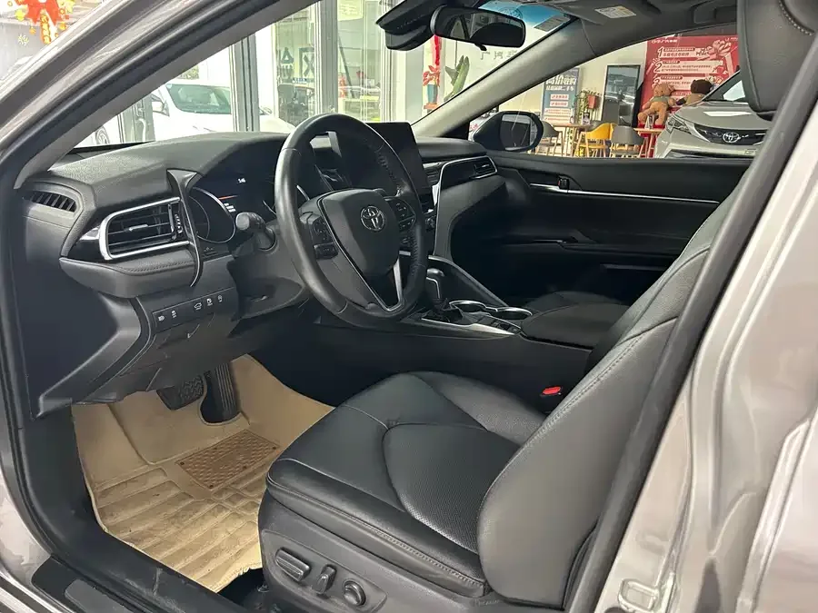 Toyota Camry Camry 2021 2.0G Deluxe Edition 2022 — миниатюра 2