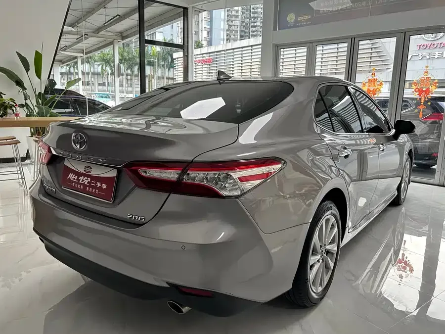 Toyota Camry Camry 2021 2.0G Deluxe Edition 2022 — миниатюра 3