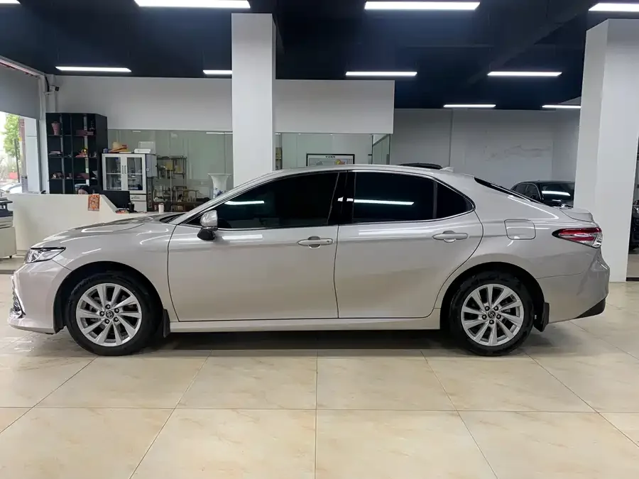 Toyota Camry Camry 2023 2.0GVP Leading Edition 2023 — миниатюра 5