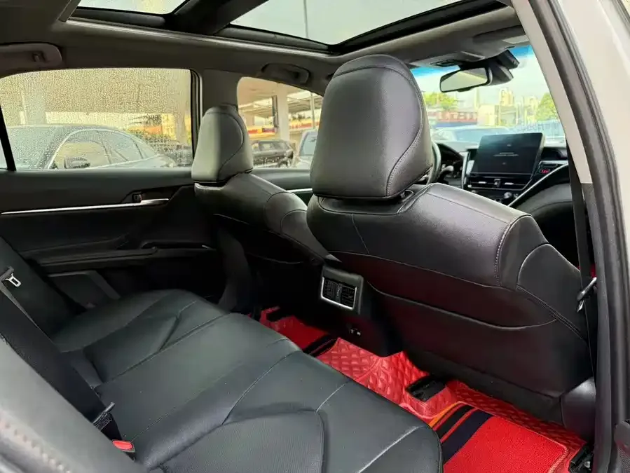 Toyota Camry Camry 2021 2.5G Deluxe Edition 2022 — миниатюра 2