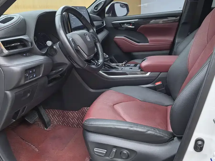 Toyota Crown Land Crown Land Release 2022 2.5L HEV 4WD Flagship Edition 2022 — миниатюра 3