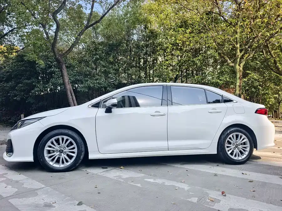Toyota Allion Asia Lion 2023 2.0L Elite Edition 2023 — миниатюра 3