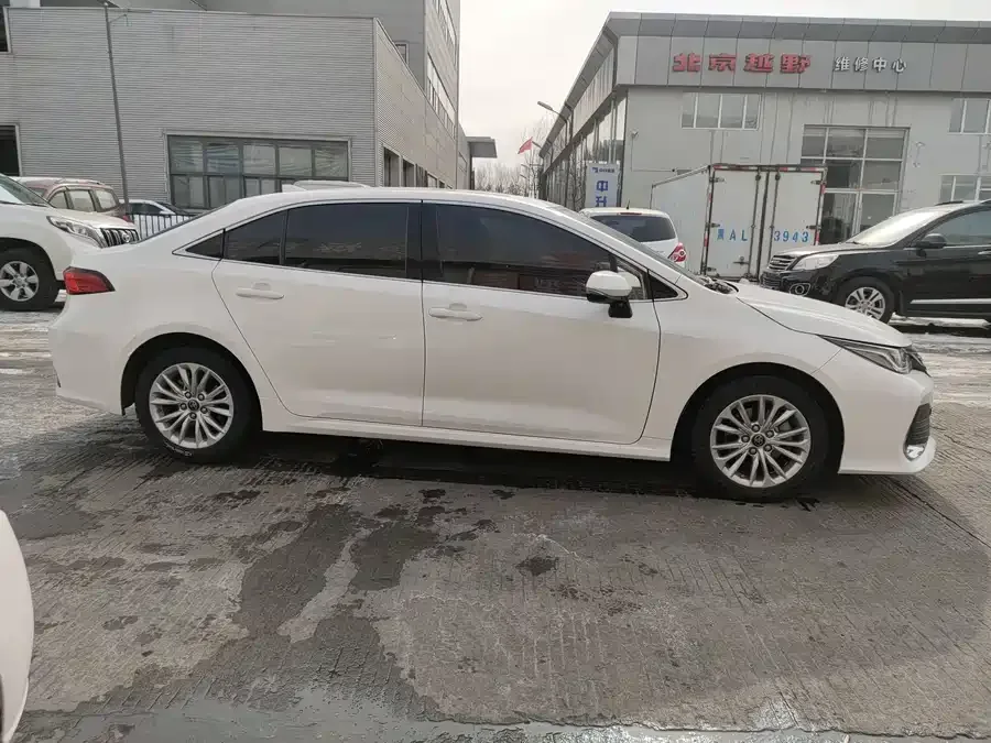 Toyota Allion 2022 Asia Lion 2.0L Premium Edition 2022 — миниатюра 3