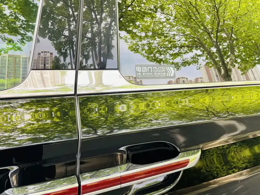 Hongqi HQ9 Hongqi HQ9 2023 2.0T Intelligent Connection Flagship Edition 2023 — миниатюра 5